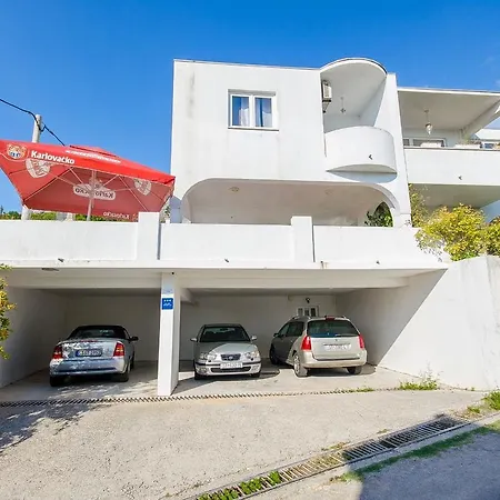 With A Parking Space Jesenice, Omis - 15928 *
